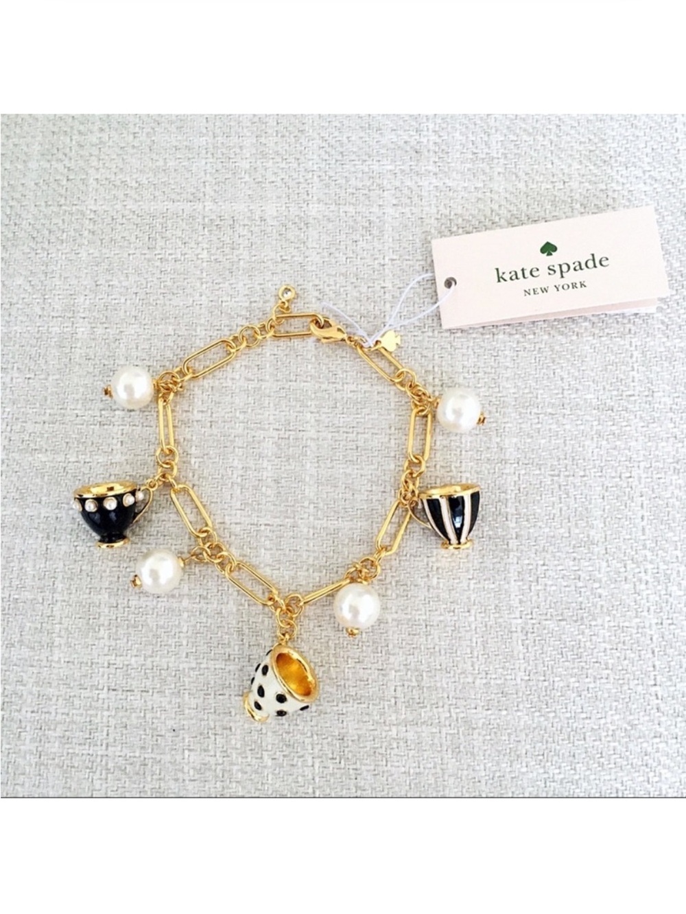 Kate Spade X Disney Alice In Wonderland Tea Time Teacup Pearls Charm Bracelet - Picture 6 of 9